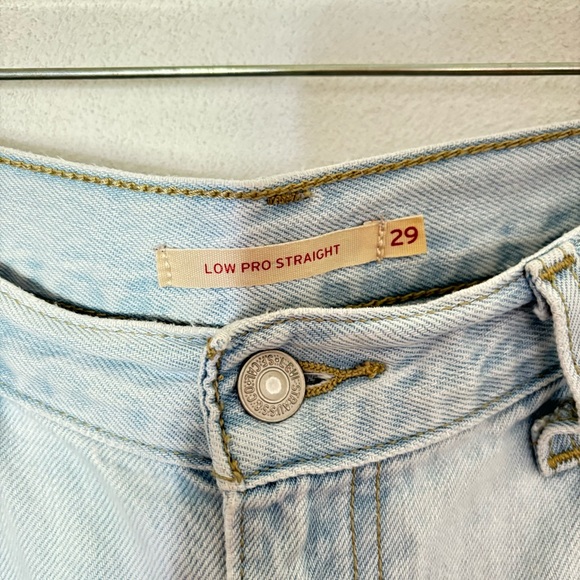 Levi’s Low Pro Straight Jeans - Picture 4 of 5